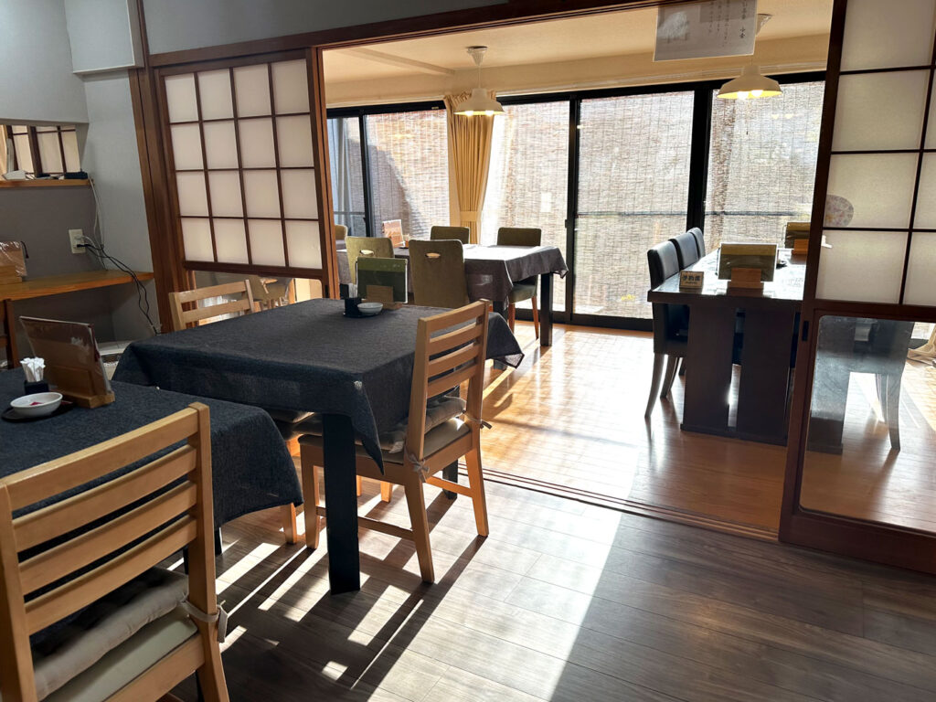 そば茶屋小倉内観